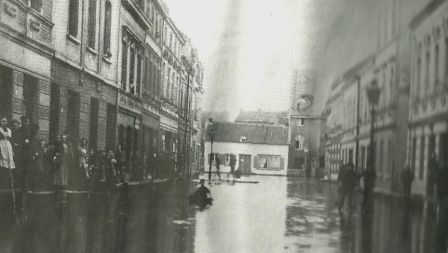 Rhein Hochwasser in Beuel 1920 Alte Wilhelmstr.