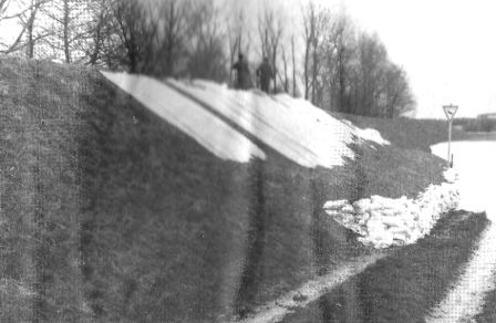 Rhein Hochwasser 1988 Siegdeich Sickerstellen Gyssel